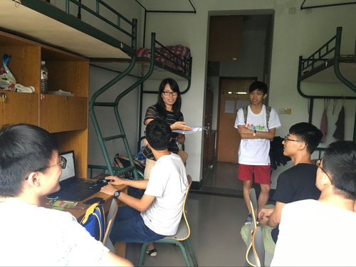 11-91制片
领导走访新生寝室